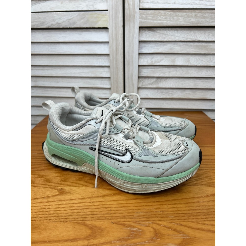 Nike Women's Air Max Dawn Sneakers SZ 9.5 Grey Green Running Shoes Mint